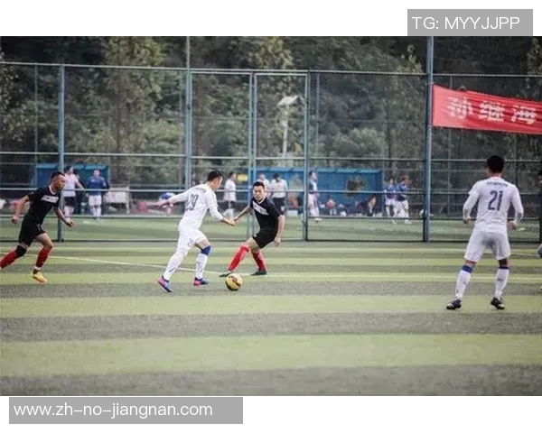 重庆劲浪足球队邓博升的成长历程与未来展望解析